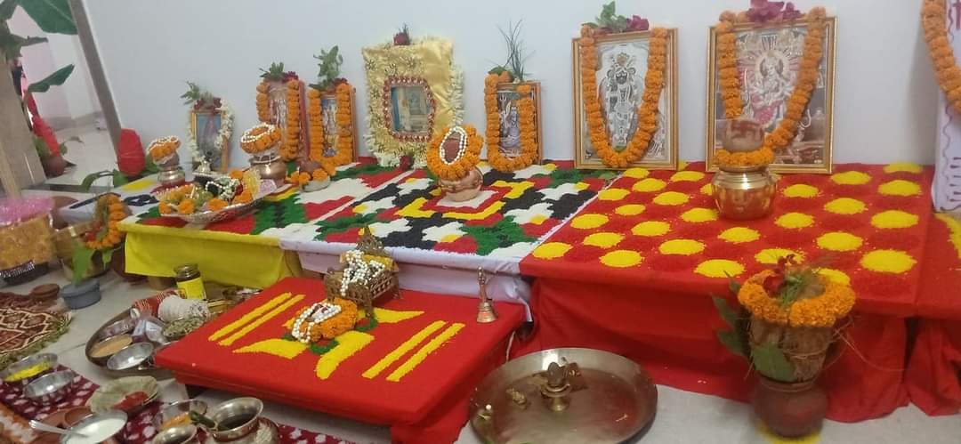 Book Best Pandit in Bangalore for all types of pujas with Puja materials. Vedic Pujas | One-Stop Solution | Hassle-Free. Call +918872675118.